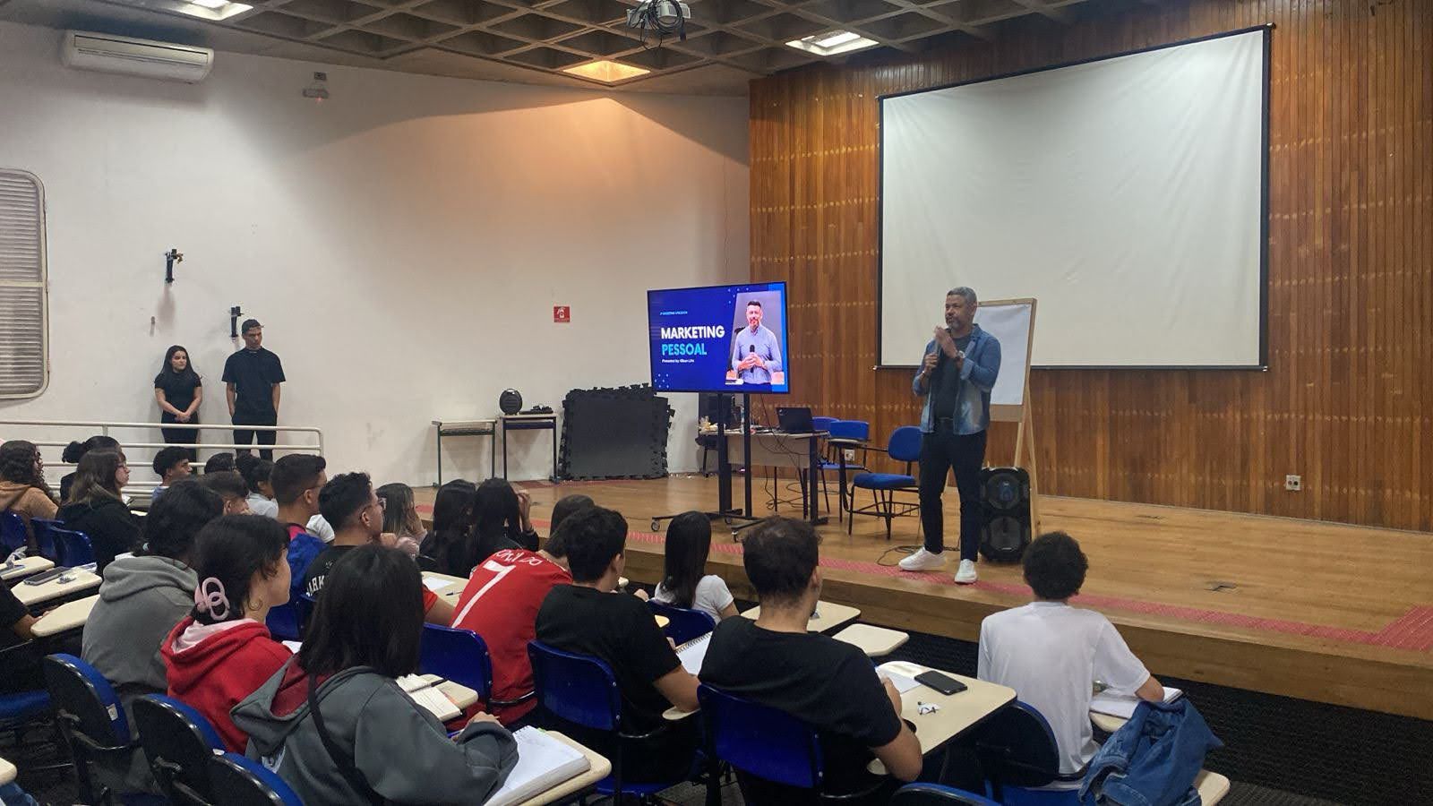 Galeria do livro A Decisão É Sua — foto 8